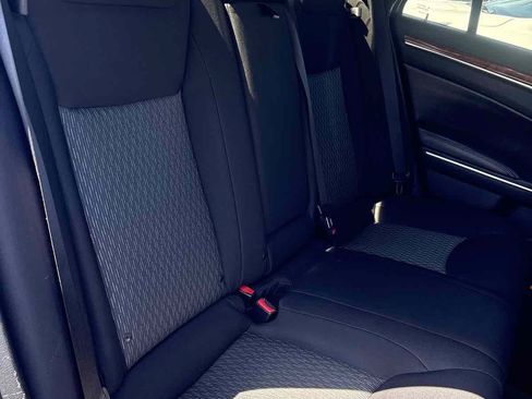 Used 2012 Chrysler 300 RWD image 14