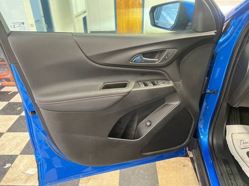 Used 2024 Chevrolet Equinox RS image 34