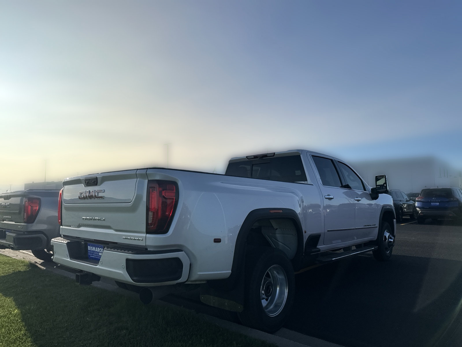 Used 2020 GMC Sierra 3500 Denali w/ Technology Package AWD/4WD image 3
