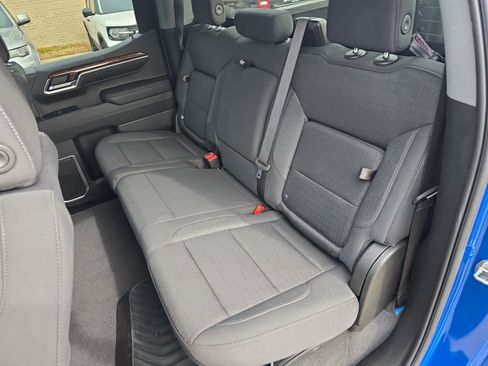 Used 2023 GMC Sierra 1500 Elevation image 16