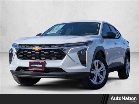 New 2026 Chevrolet Trax LS image 1