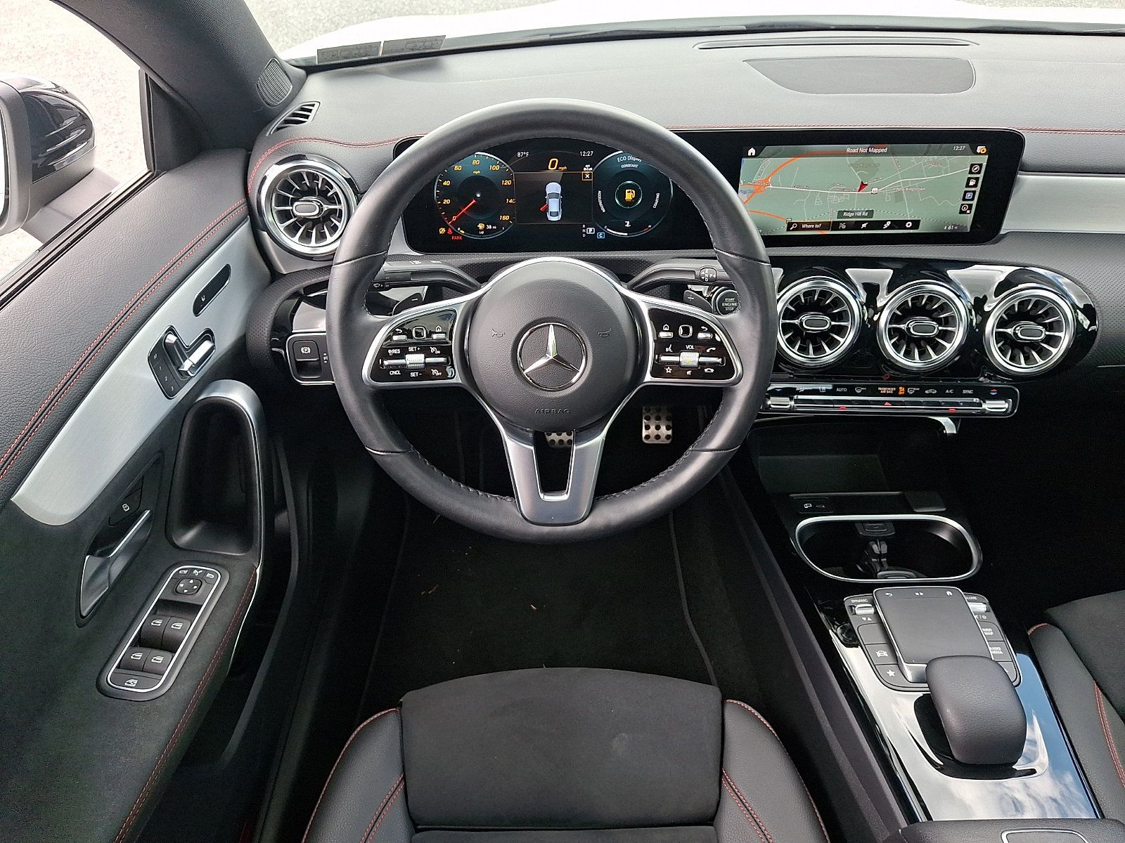 Used 2023 Mercedes-Benz CLA 250 4MATIC image 11