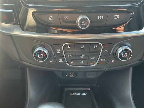 Used 2023 Chevrolet Traverse RS w/ LPO, Floor Liner Package AWD/4WD image 22