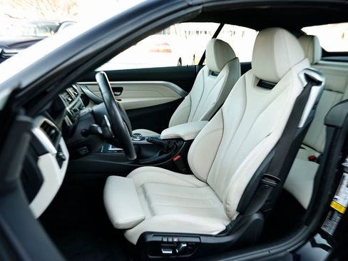 Used 2020 BMW 430i Convertible w/ M Sport Package image 23