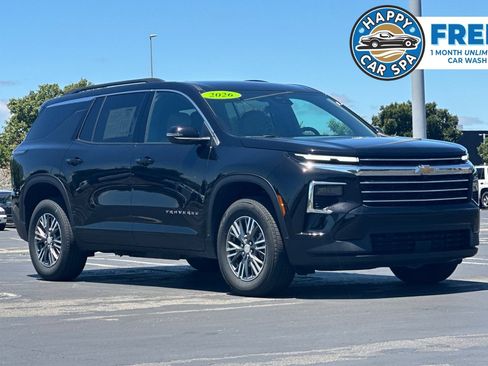 Used 2026 Chevrolet Traverse LT w/ LPO, Floor Liner Package FWD image 1