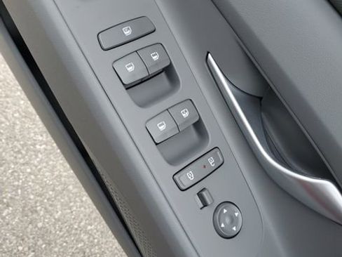 New 2026 Hyundai Elantra Sport FWD image 19