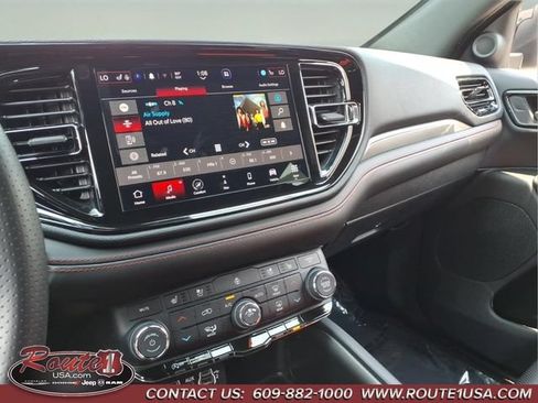 Used 2023 Dodge Durango GT AWD/4WD image 35