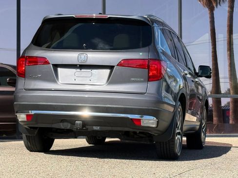 Used 2017 Honda Pilot Touring image 11