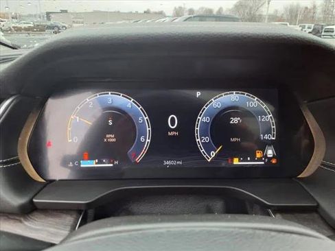 Certified 2022 Jeep Grand Cherokee L Limited w/ Luxury Tech Group II image 12