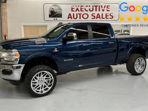 Used 2019 RAM 2500 Laramie AWD/4WD image 1