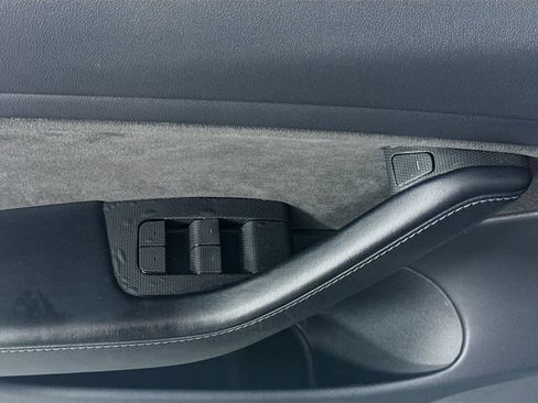 Used 2019 Tesla Model 3 Standard Range Plus RWD image 18