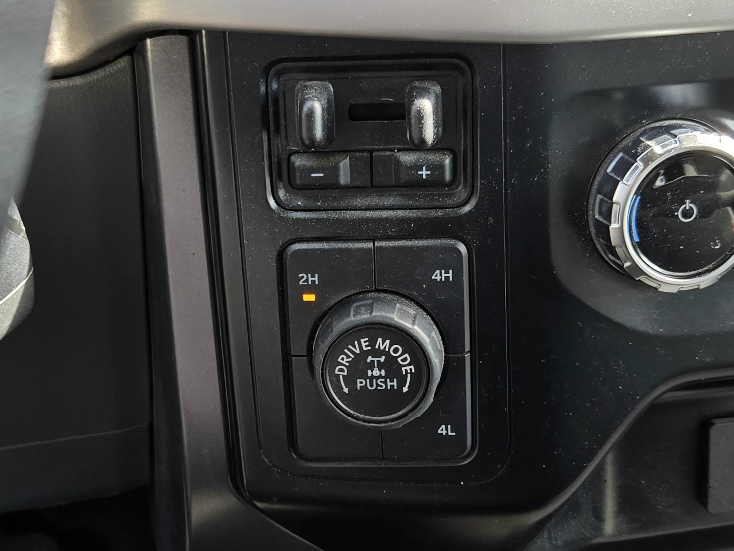 Used 2023 Ford F150 XLT w/ Equipment Group 301A Mid AWD/4WD image 8