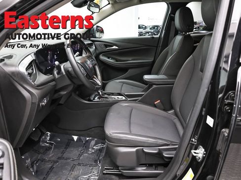 Used 2025 Buick Encore GX Preferred FWD image 14