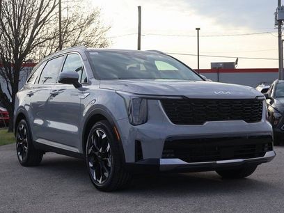 Used 2025 Kia Sorento EX w/ Panoramic Sunroof Package