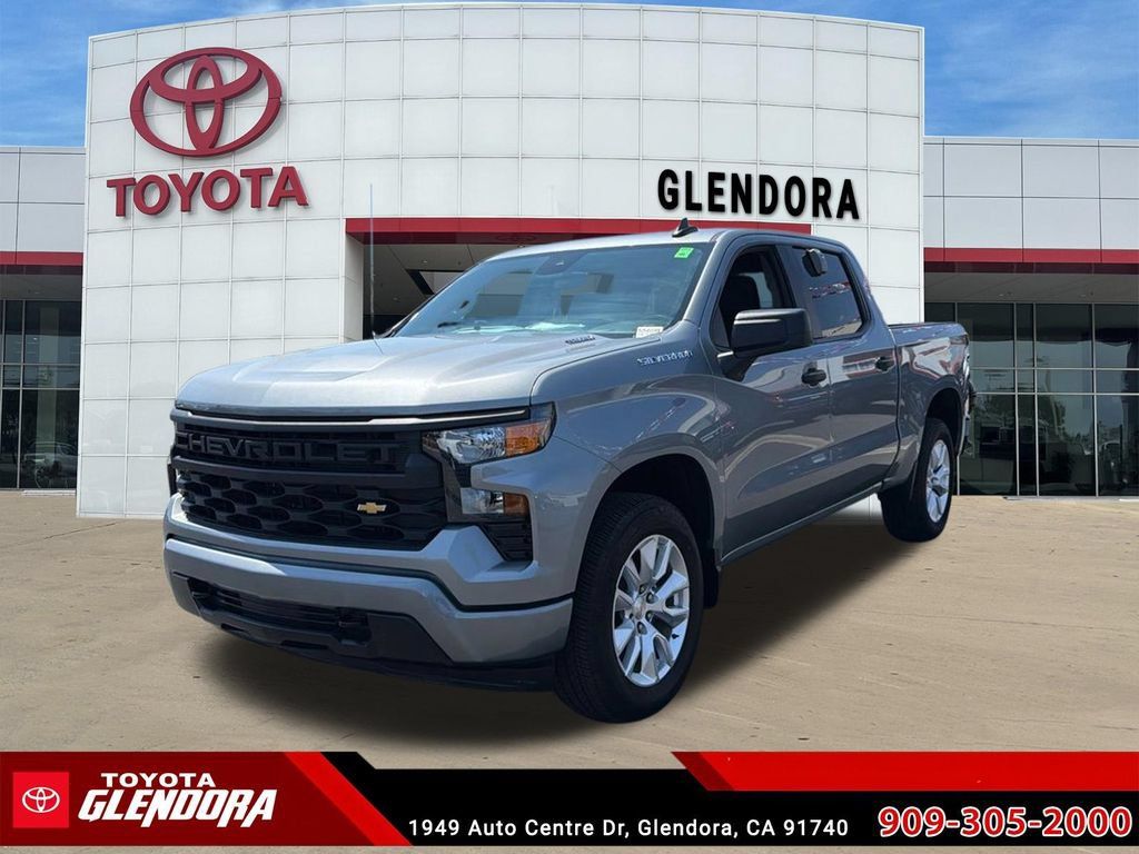 Used 2026 Chevrolet Silverado 1500 Custom AWD/4WD image 4