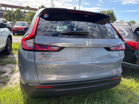 Used 2025 Honda CR-V LX image 8