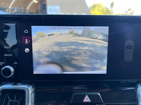 Used 2022 Kia Sorento SX image 27