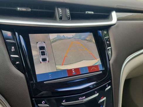 Used 2017 Cadillac XTS Premium Luxury FWD image 21