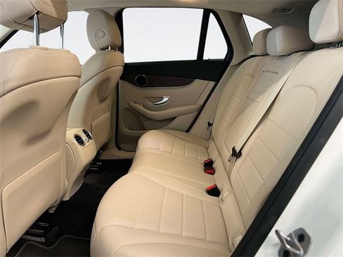 Certified 2022 Mercedes-Benz GLC 300 4MATIC image 12