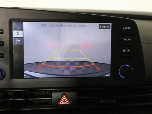 Used 2025 Hyundai Elantra Sport FWD image 39