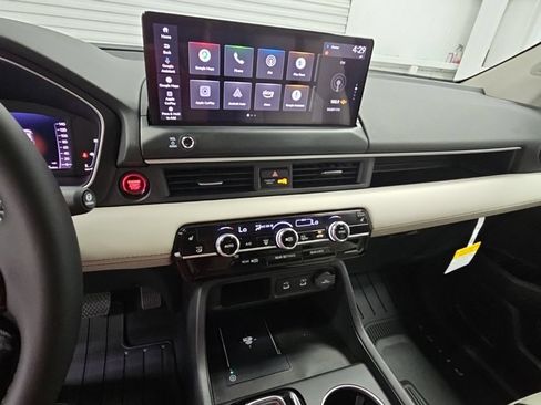 New 2026 Honda Pilot Touring image 12