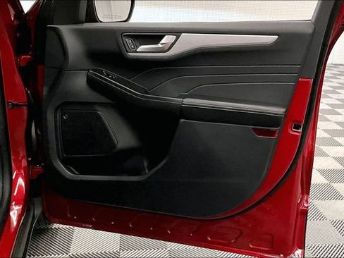 Used 2025 Ford Escape SE w/ PHEV Premium Package FWD image 22