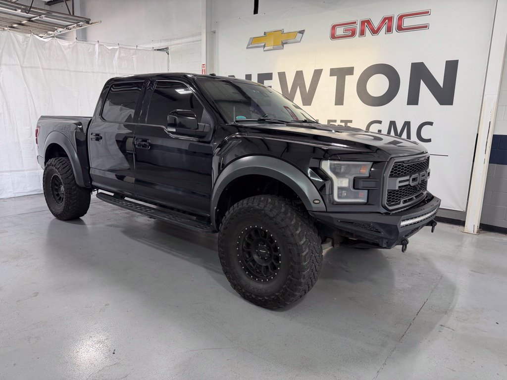 Used 2018 Ford F150 Raptor w/ Equipment Group 802A Luxury AWD/4WD image 2