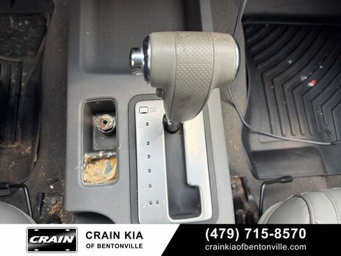 Used 2008 Nissan Frontier SE w/ SE Value Truck Pkg image 21