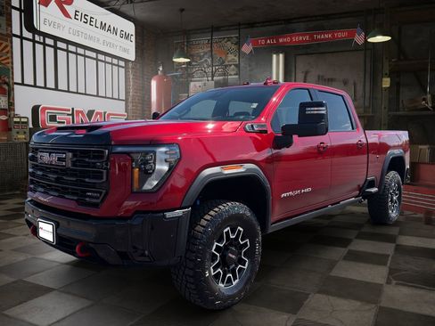Used 2026 GMC Sierra 2500 AT4X image 1