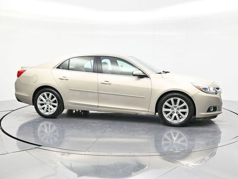 Used 2014 Chevrolet Malibu LT FWD image 4