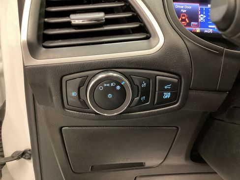 Used 2024 Ford Edge SEL w/ Convenience Package image 19