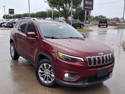 Used 2019 Jeep Cherokee Latitude Plus w/ Comfort/Convenience Group