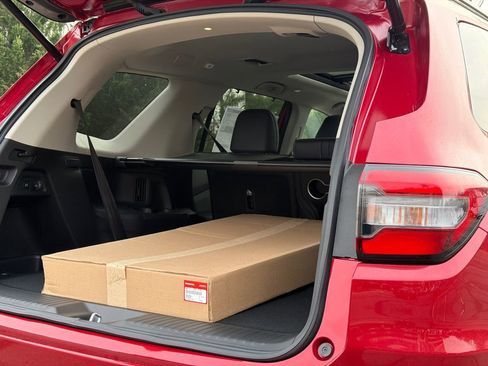 New 2025 Honda Pilot Touring image 8