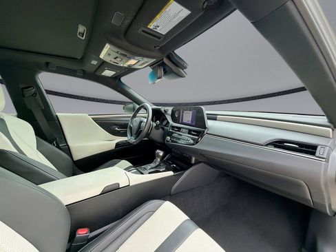 Used 2023 Lexus ES 350 F Sport w/ Accessory Package (Z2) FWD image 5