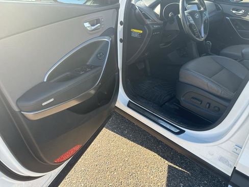 Used 2019 Hyundai Santa Fe XL image 10