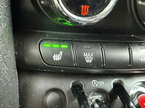 Used 2020 MINI Cooper S image 21