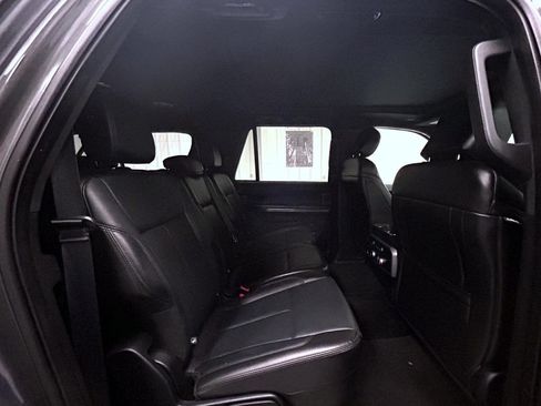 Used 2018 Ford Expedition Max XLT w/ Equipment Group 201A AWD/4WD image 18
