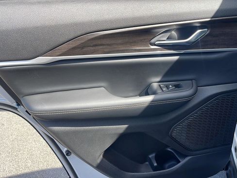 New 2026 Jeep Grand Cherokee Altitude AWD/4WD image 25
