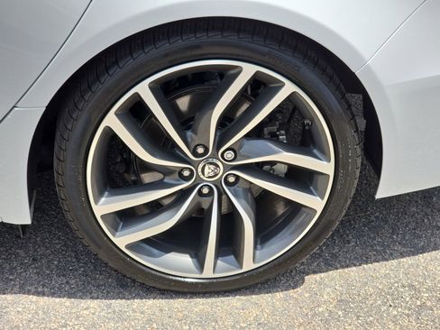 Certified 2024 Jaguar XF R-Dynamic SE RWD image 36