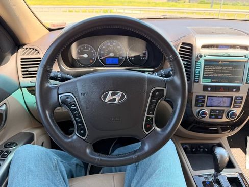 Used 2012 Hyundai Santa Fe Limited w/ Navigation Pkg 4 FWD image 16