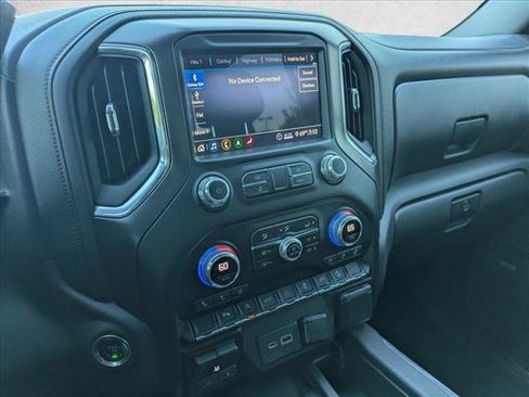 Used 2020 GMC Sierra 1500 AT4 w/ AT4 Premium Package AWD/4WD image 12
