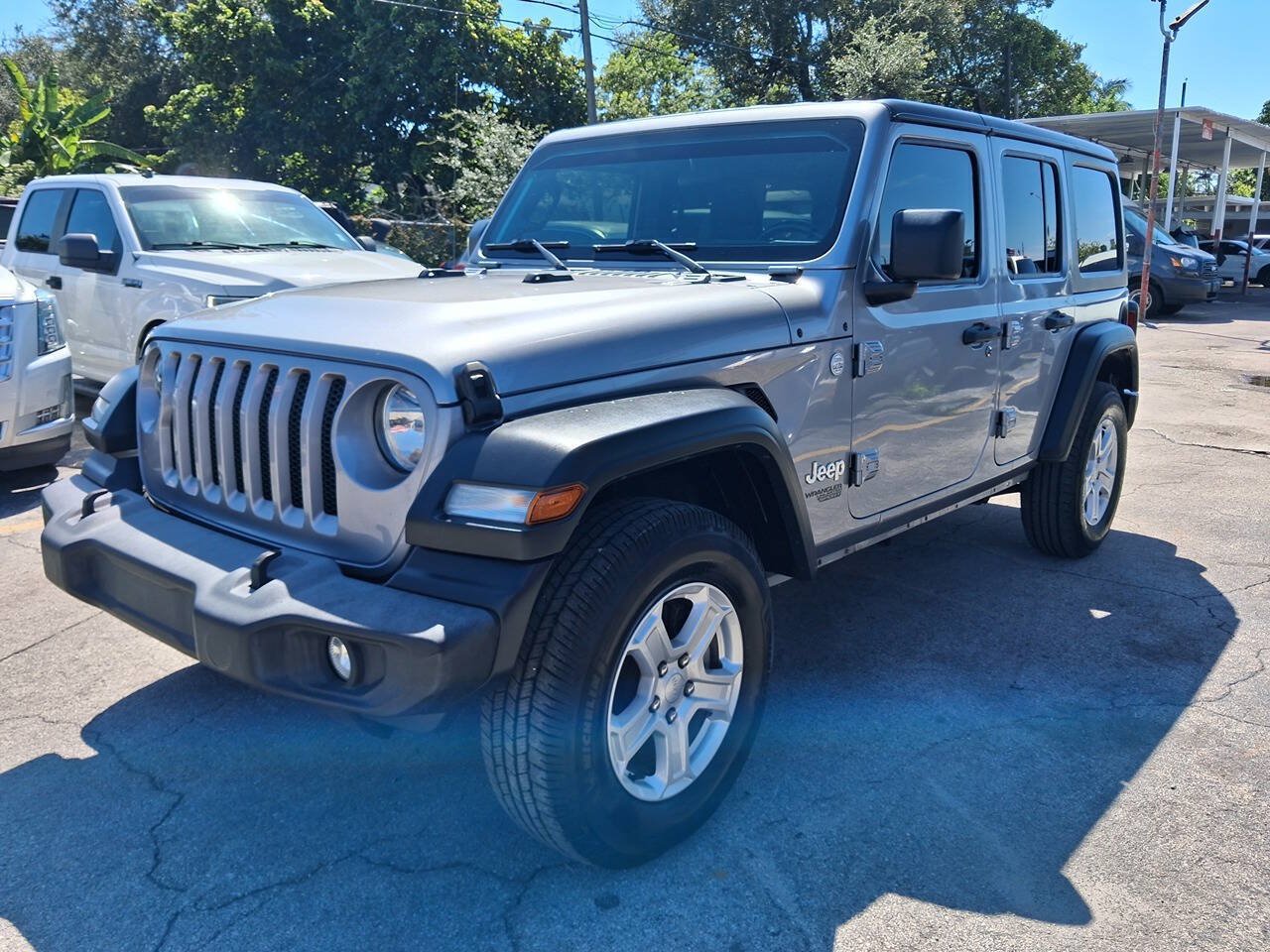 Used 2019 Jeep Wrangler Unlimited Sport S AWD/4WD image 1