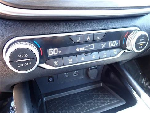 Used 2023 Nissan Altima 2.5 SL FWD image 17