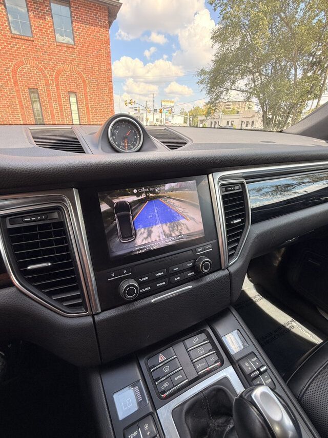 Used 2018 Porsche Macan S AWD/4WD image 24