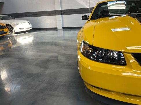 Used 2004 Ford Mustang Mach 1 RWD image 6