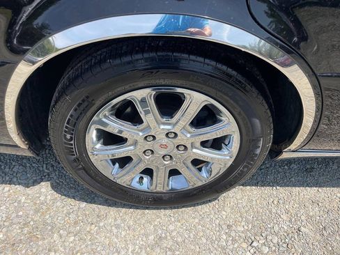Used 2008 Cadillac DTS FWD image 28