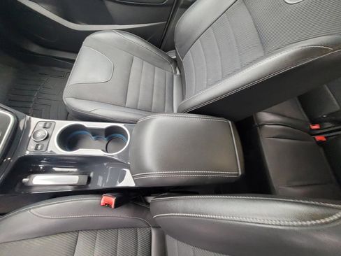 Used 2013 Ford Escape Titanium w/ Class II Trailer Tow Pkg image 18