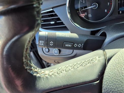 Used 2019 Buick Encore Preferred image 10