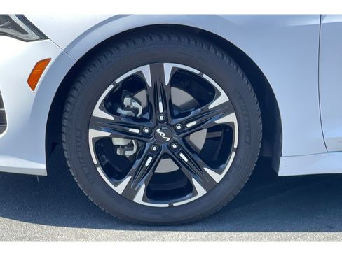 Used 2023 Kia K5 GT-Line w/ GT-Line Premium Package FWD image 9