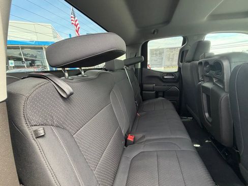 Used 2019 Chevrolet Silverado 1500 Custom Trail Boss w/ Custom Convenience Package AWD/4WD image 30